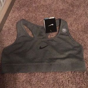 Nike victory compression bra